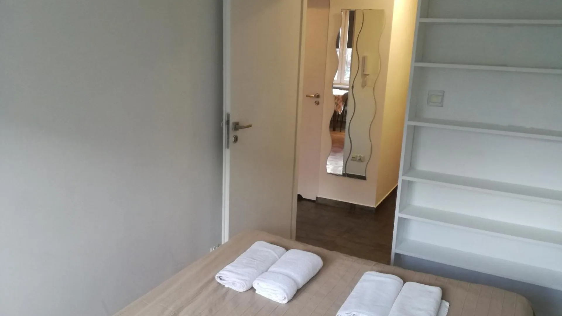 Srebrna Center Apartment 华沙